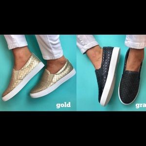 NWOT Charcoal grey slip on shoes